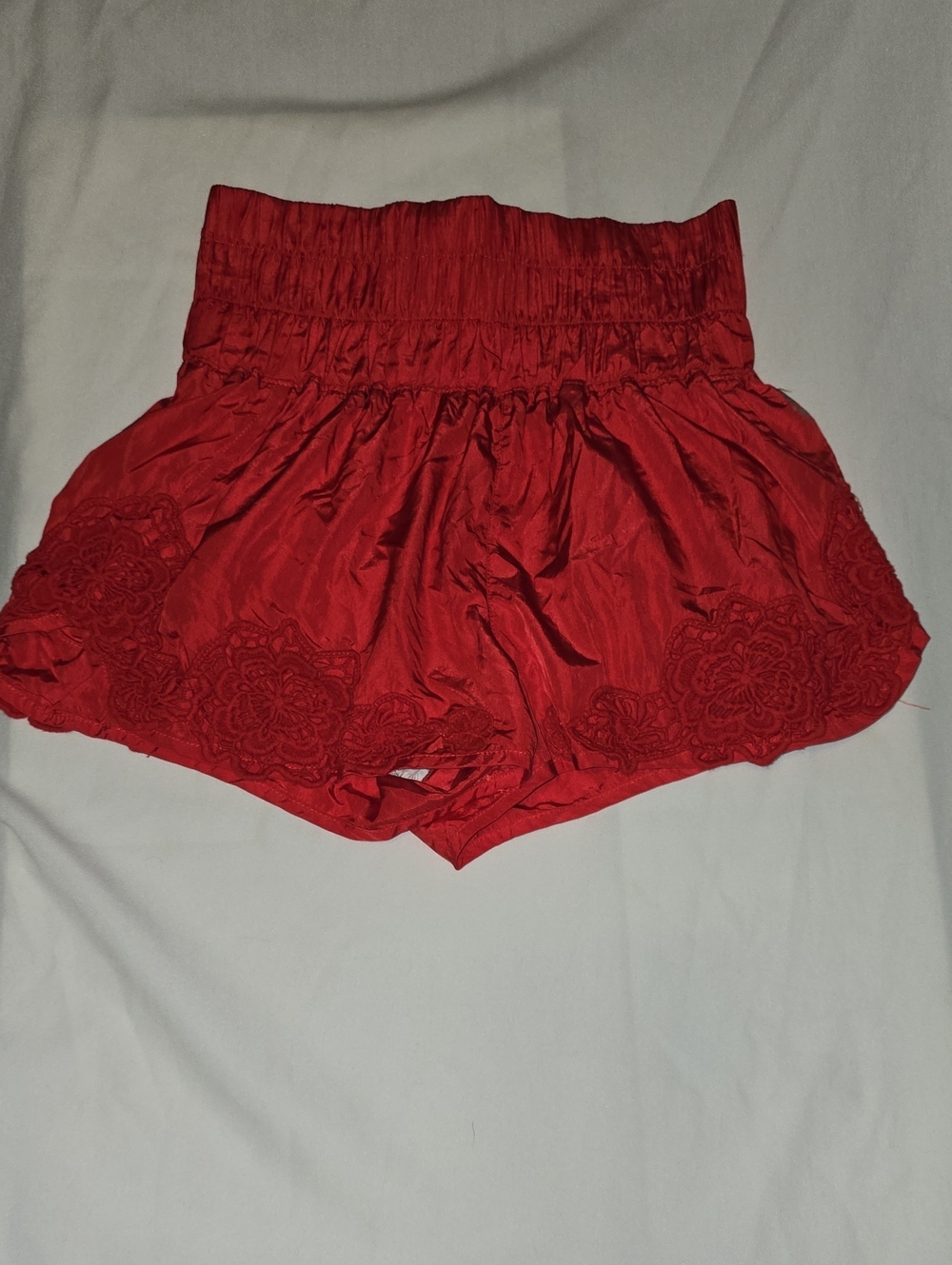 Free People movement women’s red Floral Lace Appliqué hi rise lined Shorts